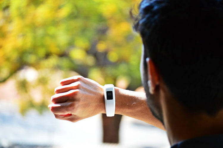 Smartwatch on the wrist of a female athlete